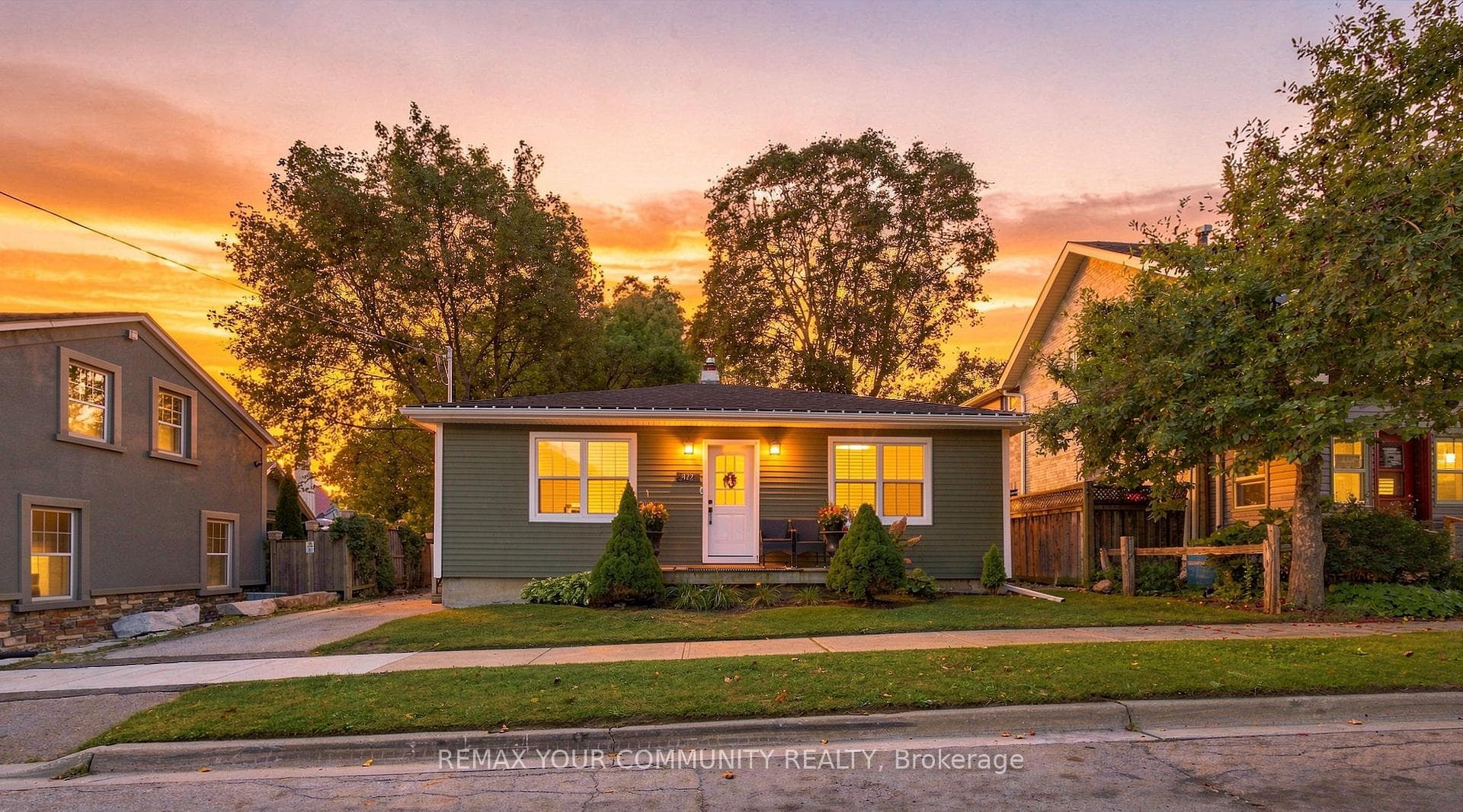 422 Queen Street, Newmarket, ON L3Y 2H2