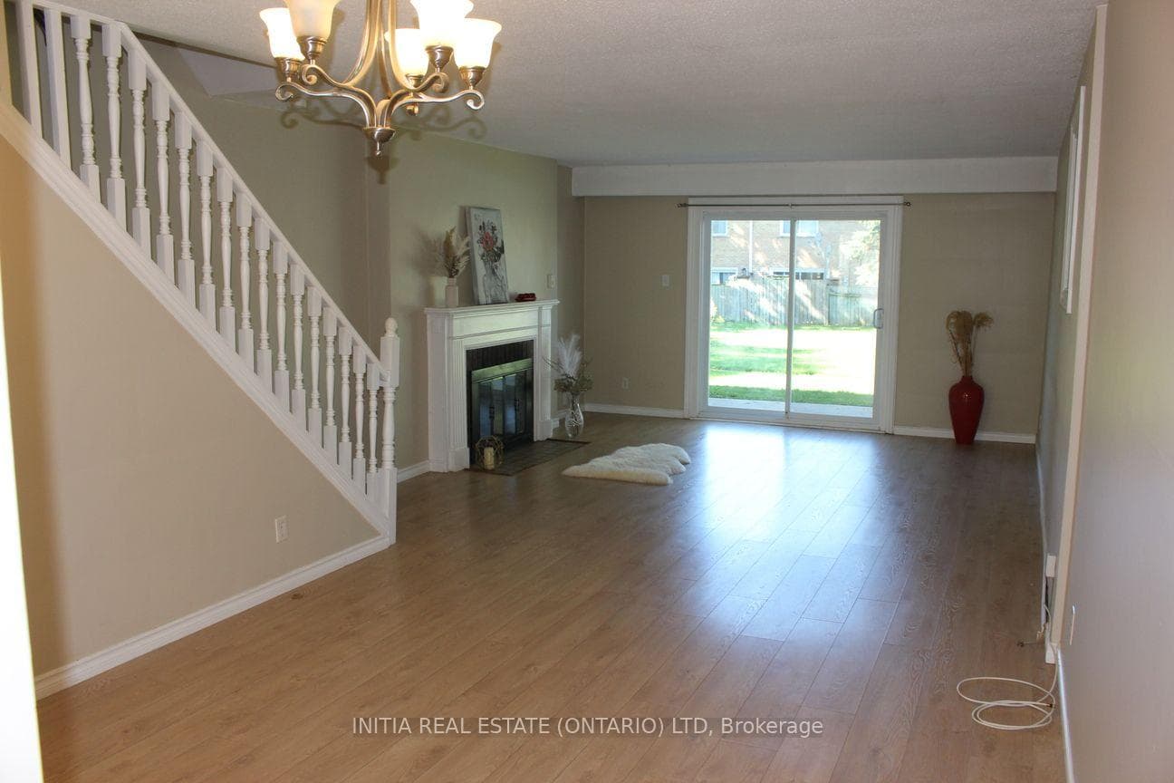 47 Arbour Glen Crescent, London East, ON N5Y 1Z9