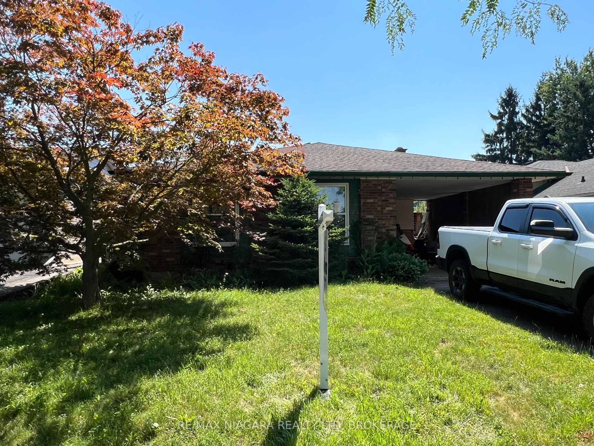 6086 Eldorado Avenue, Niagara Falls, ON L2H 2E7