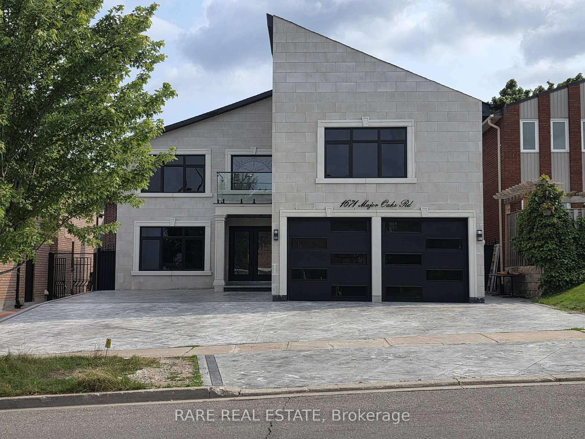 1671 Major Oaks Road Lower, Pickering, ON L1X 1Z1
