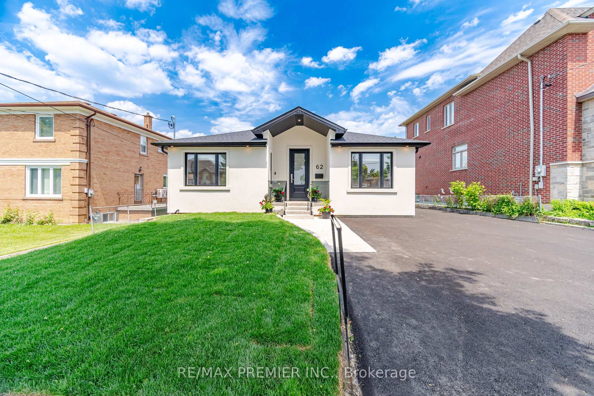 62 Flamborough Drive Lower Level 2, Toronto, ON M6M 2R6