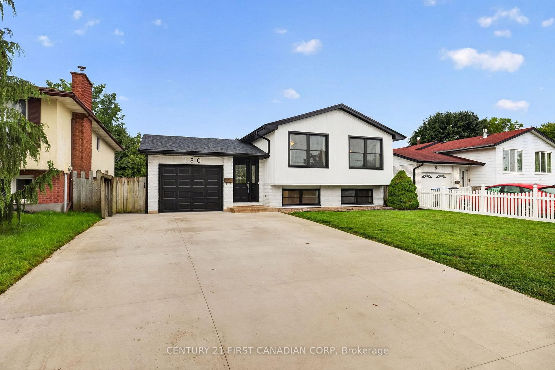 180 Park Street, Strathroy-Caradoc, ON N7G 3V9
