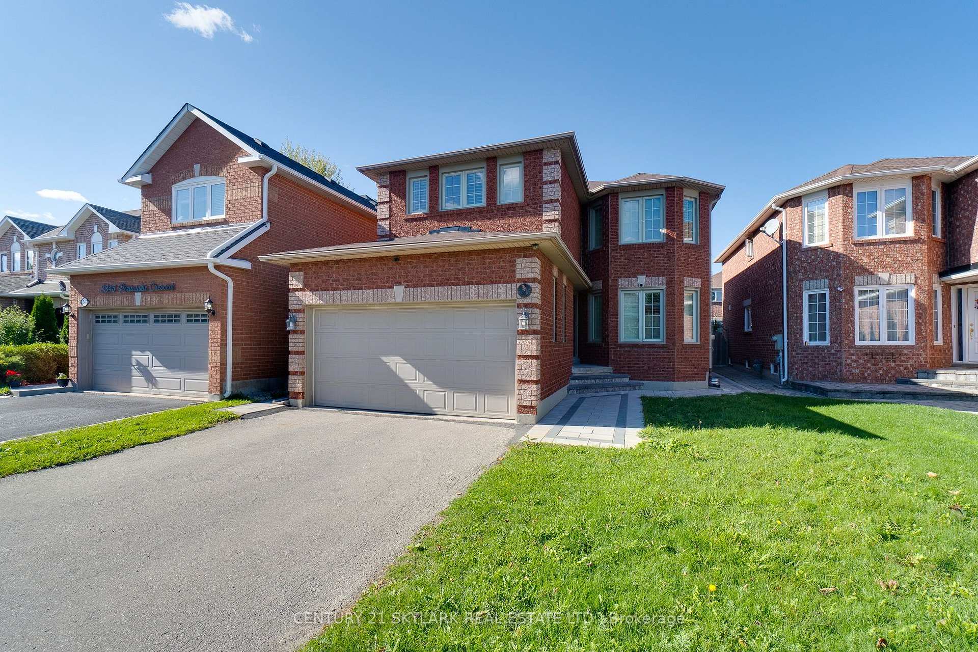 3841 Periwinkle Crescent, Mississauga, ON L5N 6W8