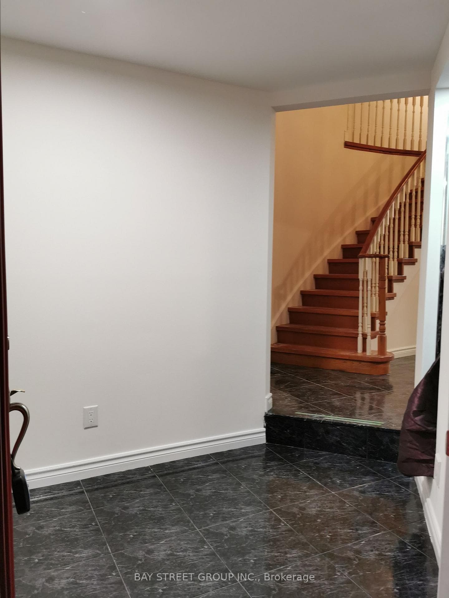 138 Rosedale Heights Drive, Vaughan, ON L4J 4V9