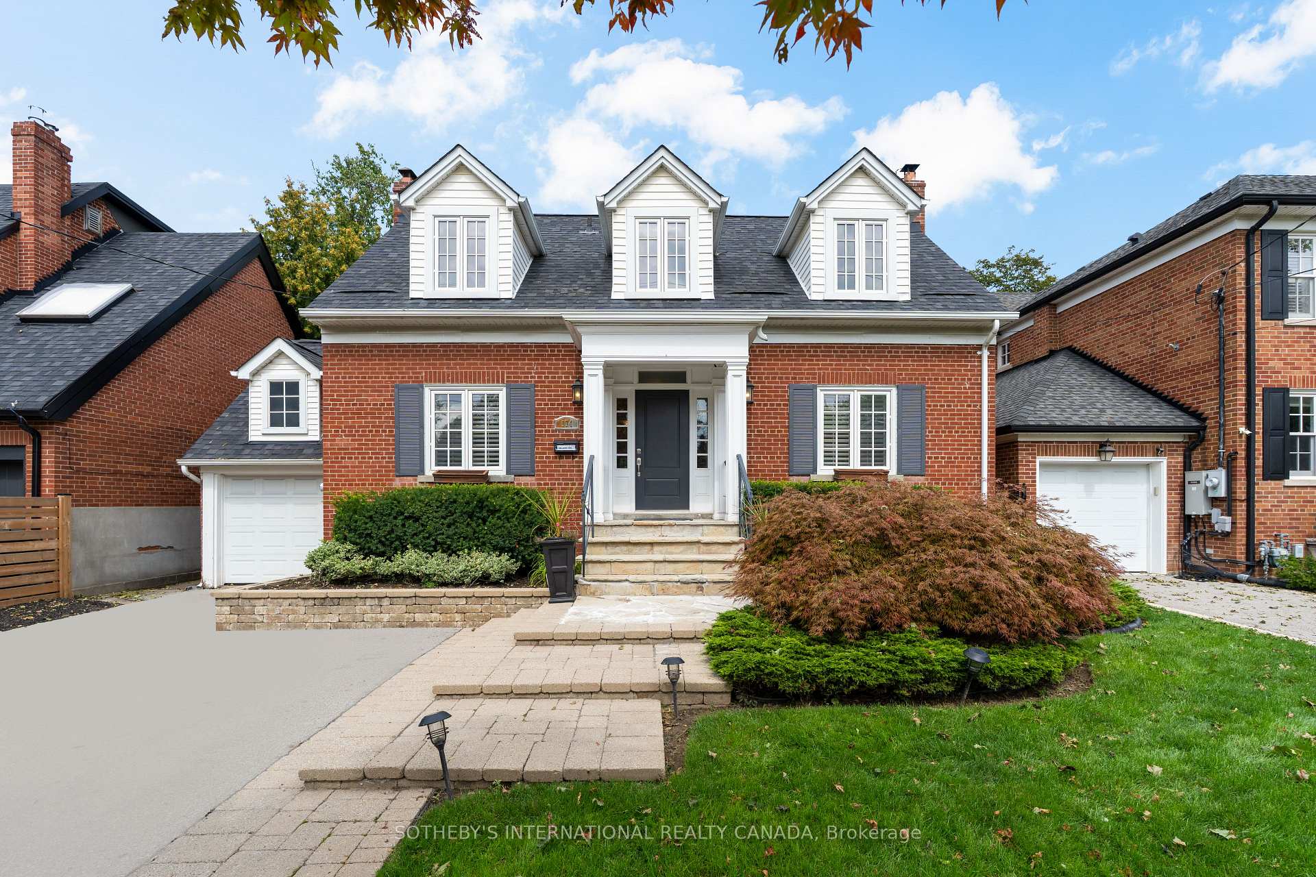 174 Ridley Boulevard, Toronto, ON M5M 3M1