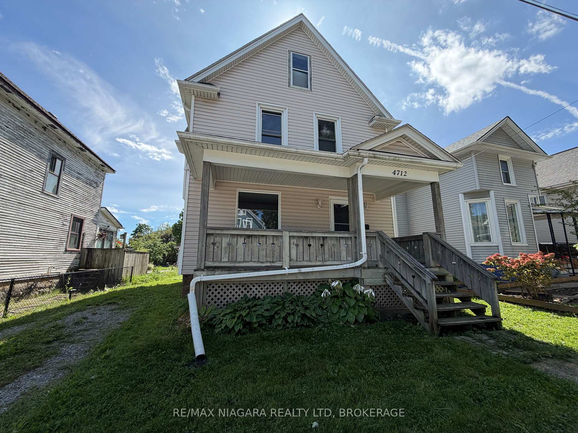 4712 Cookman Crescent, Niagara Falls, ON L2E 1C2