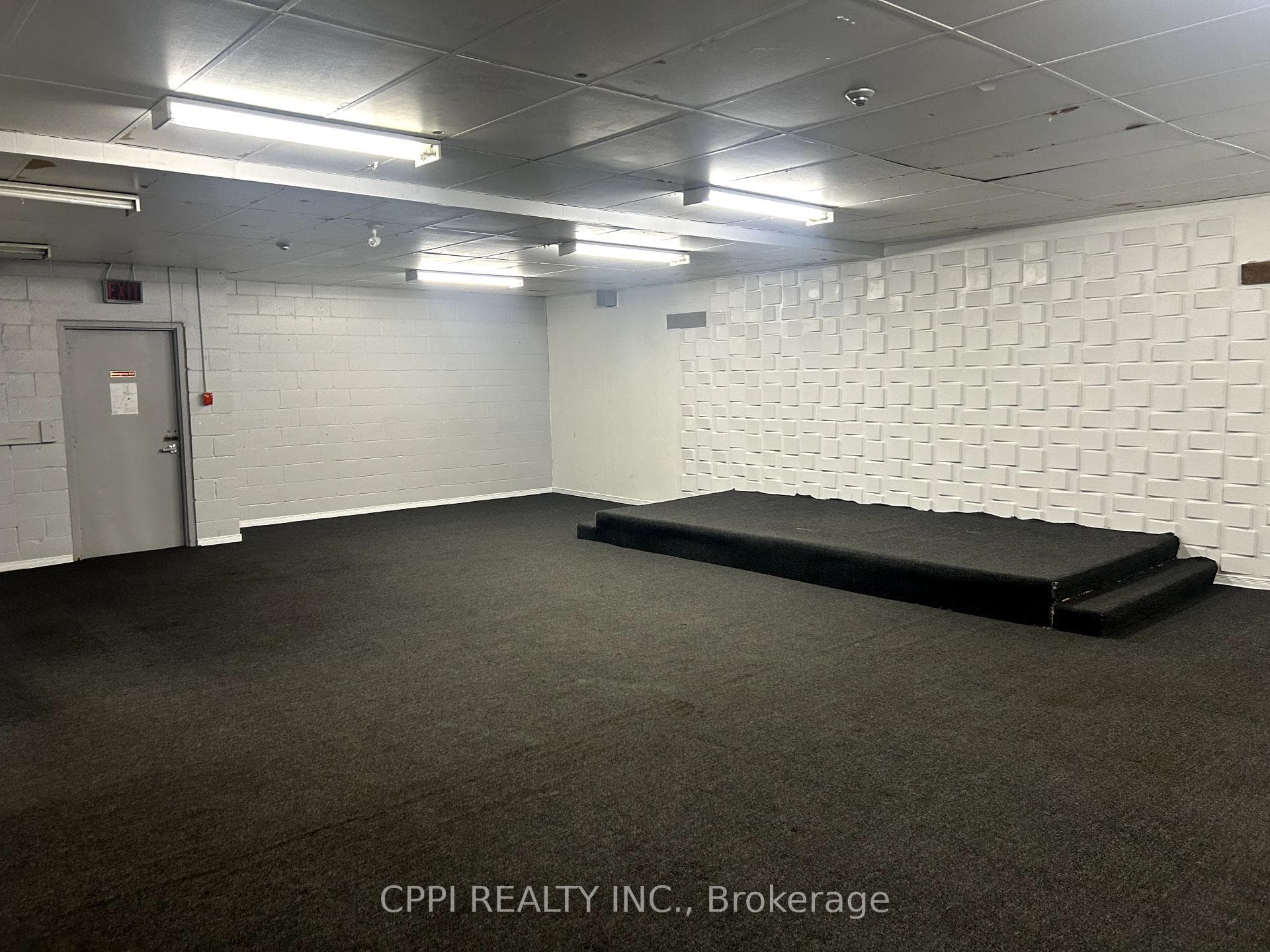 650 King Street E South Bsmnt, Oshawa, ON L1H 1G5