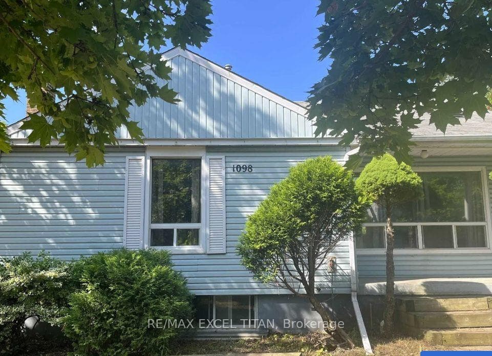 1098 Kent Avenue, Oakville, ON L6H 1Z8