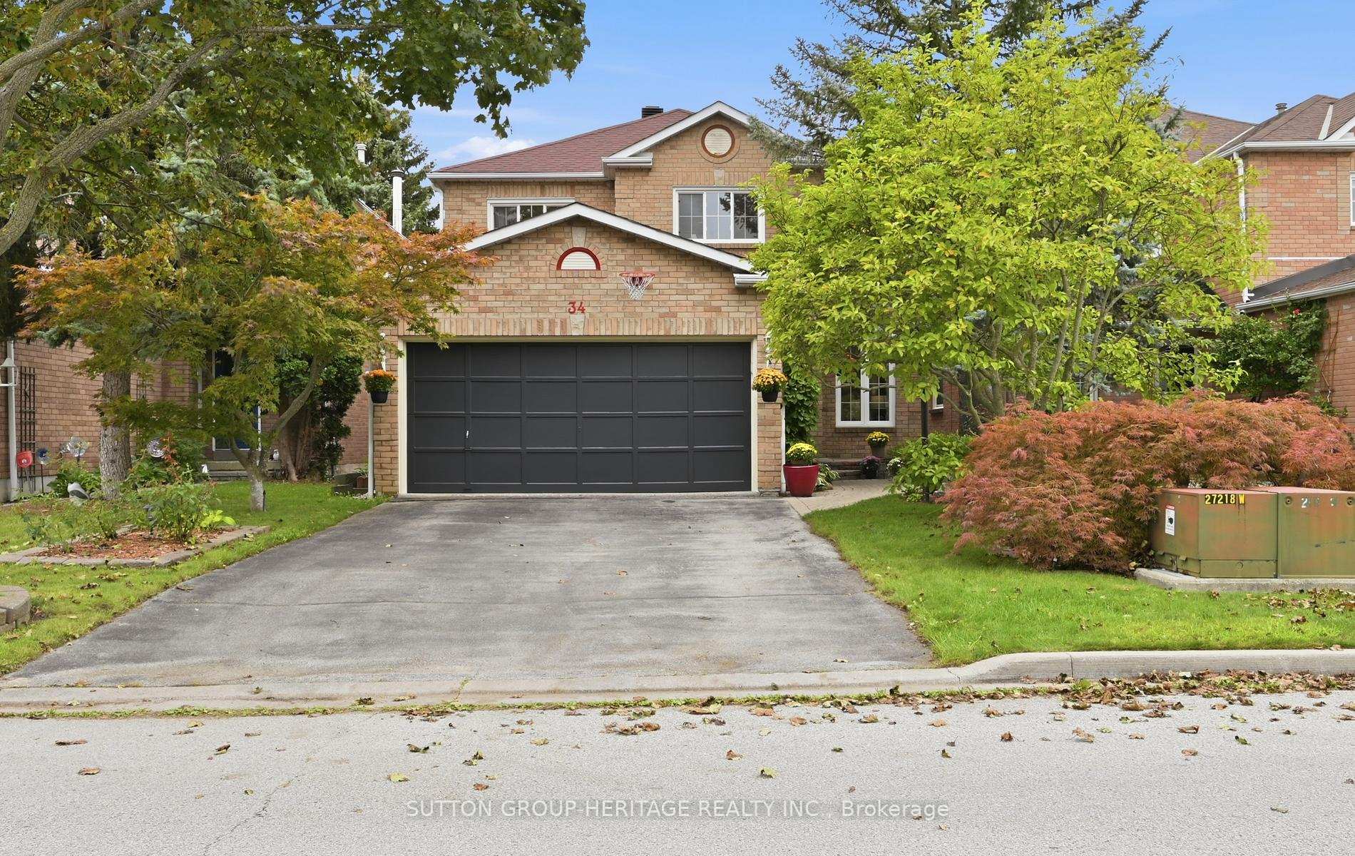 34 Reese Avenue, Ajax, ON L1T 3V7