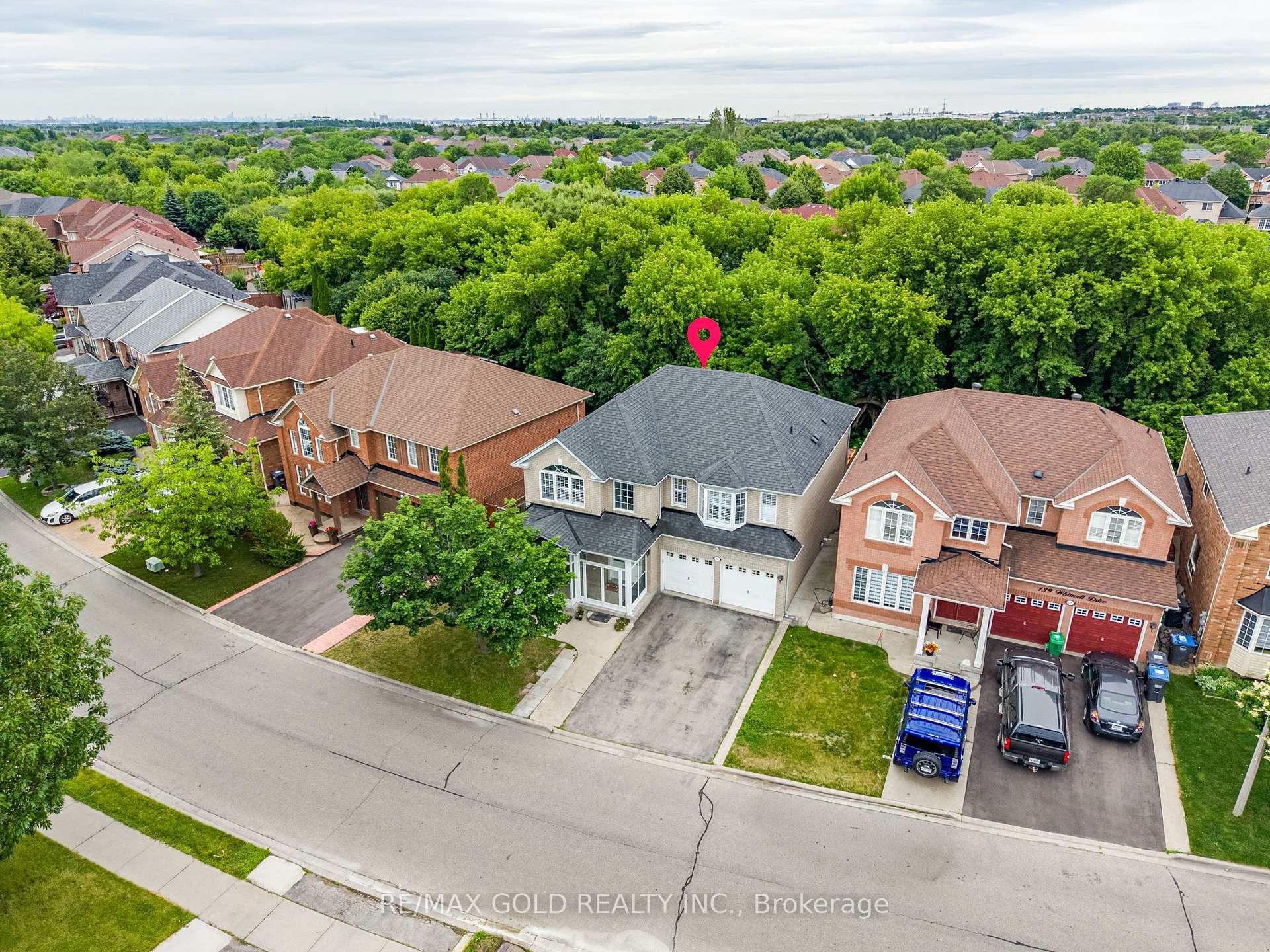141 Whitwell Drive, Brampton, ON L6P 1L2