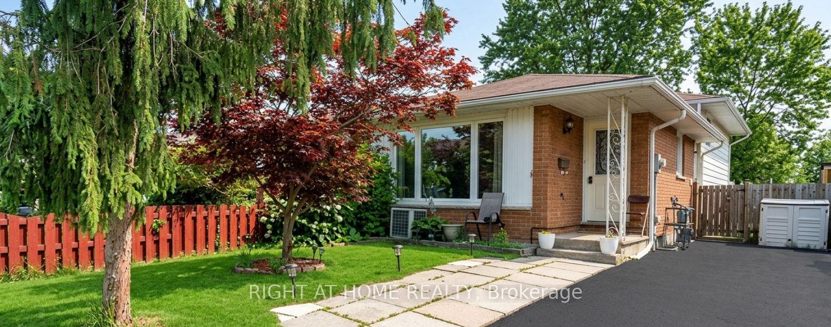 14 Canterbury Drive, St. Catharines, ON L2P 3M7