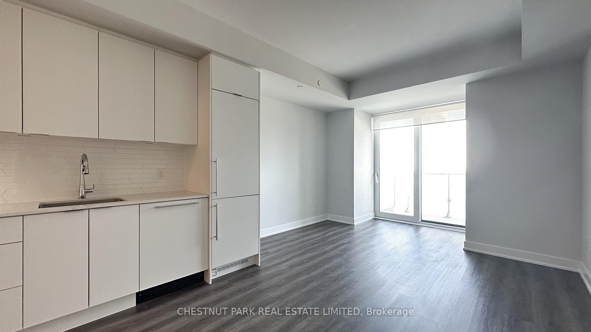 430 Square One Drive 1305, Mississauga, ON L5B 0L6
