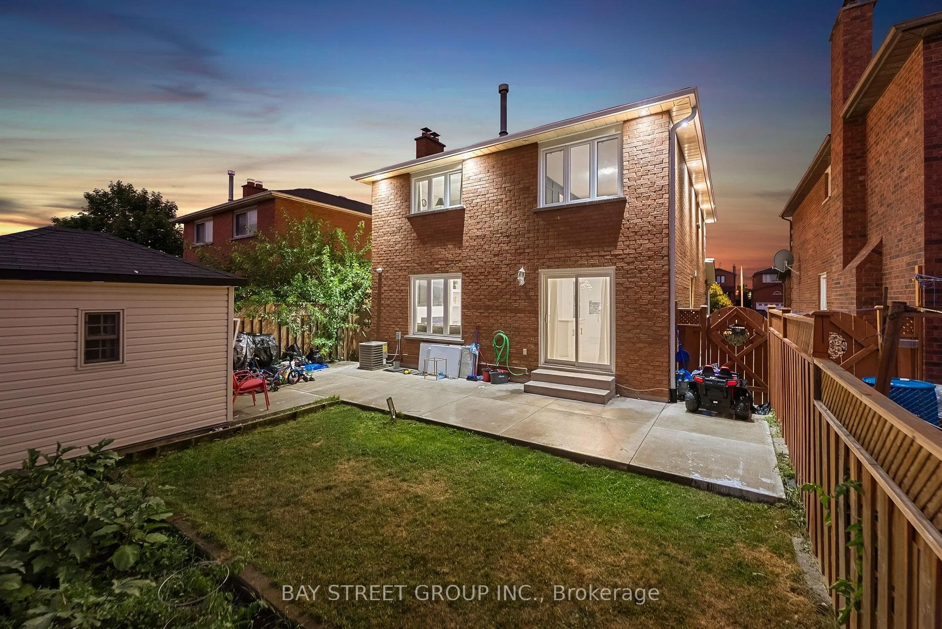 34 Lamp Crescent, Vaughan, ON L4L 6J9