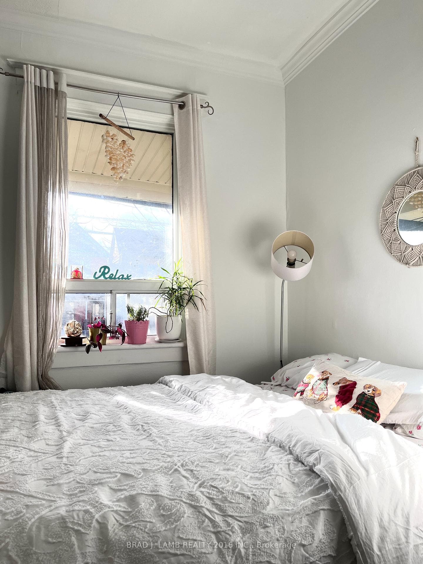 552 Dupont Street 1, Toronto, ON M6G 1Y9