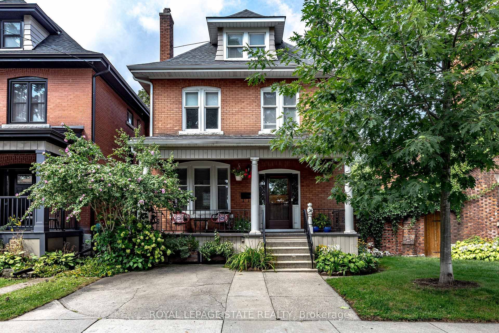 24 Fairleigh Crescent, Hamilton, ON L8M 2K9