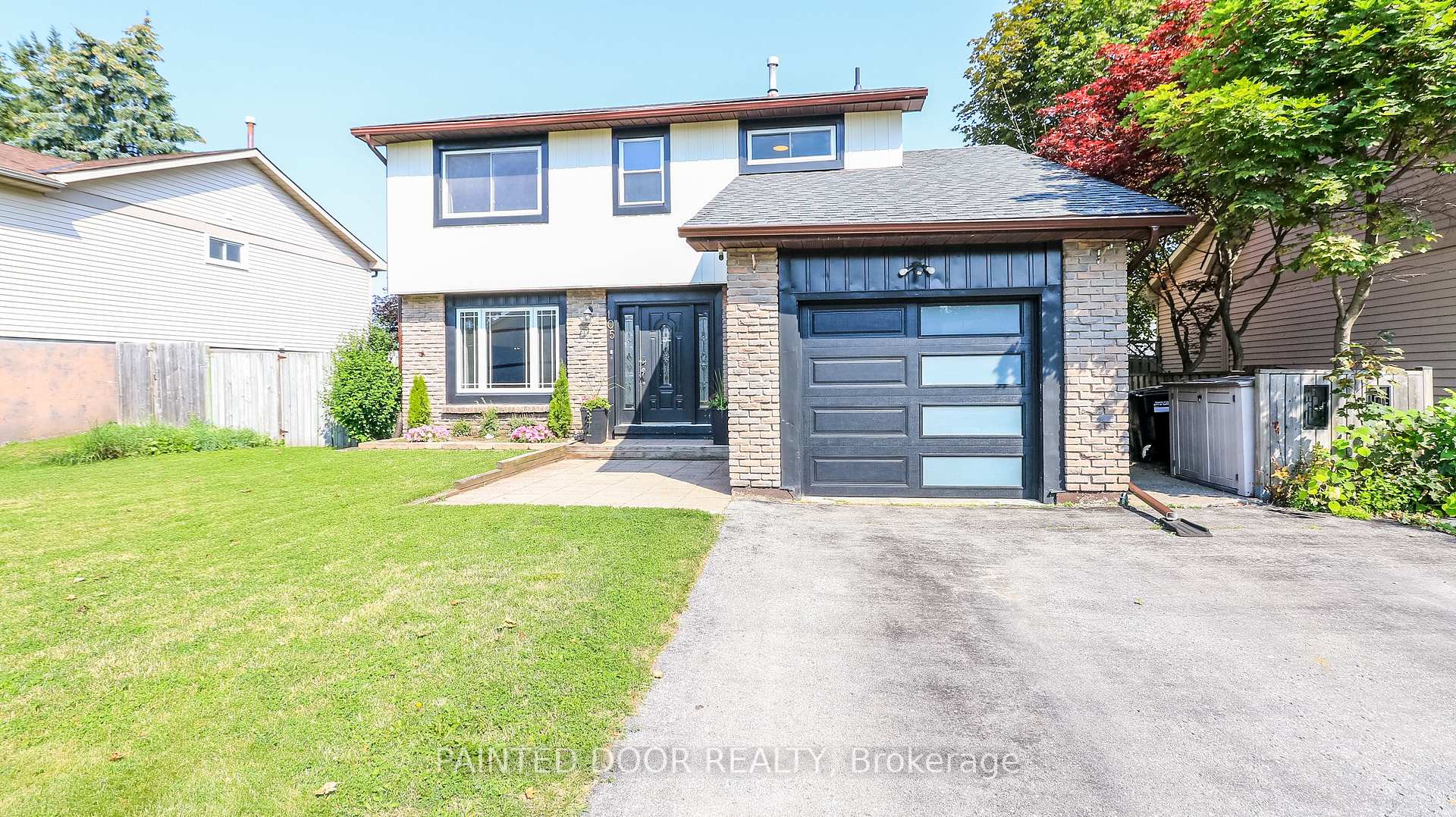 105 Oren Boulevard, Barrie, ON L4N 4M3