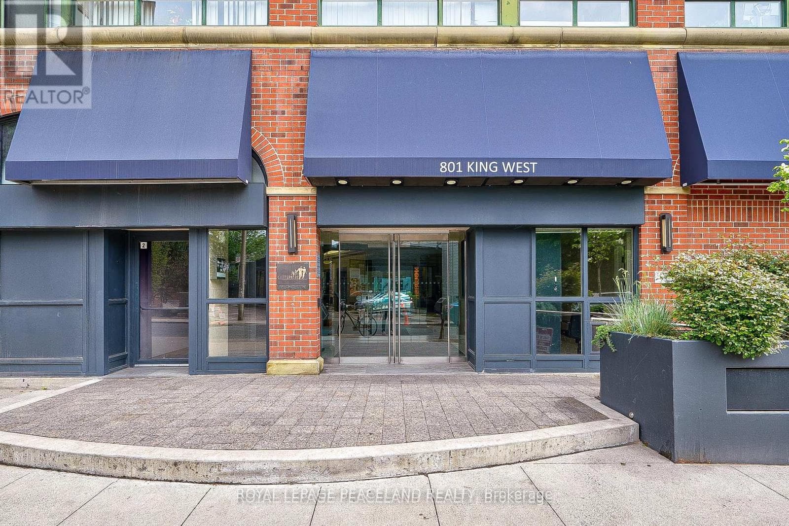 801 King Street W 203, Toronto, ON M5V 3C9