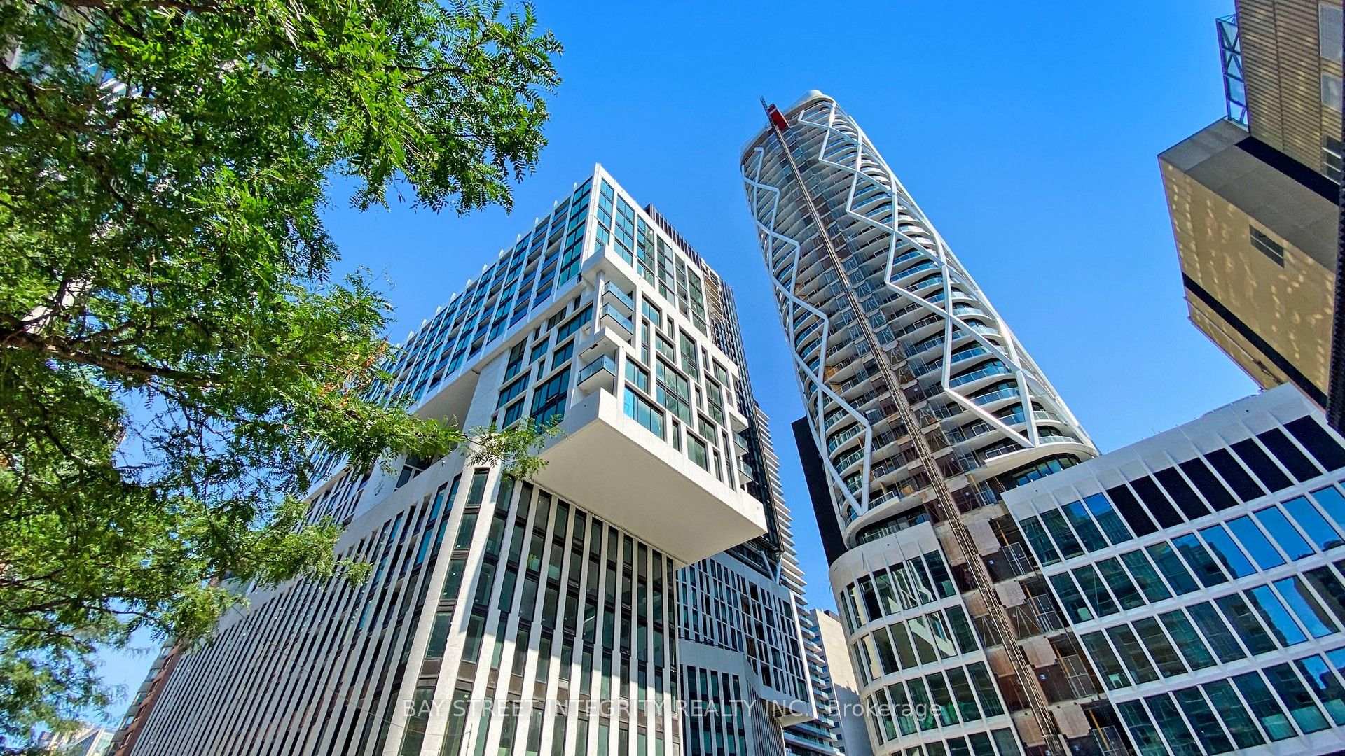238 Simcoe Street 2907, Toronto, ON M5T 0E2
