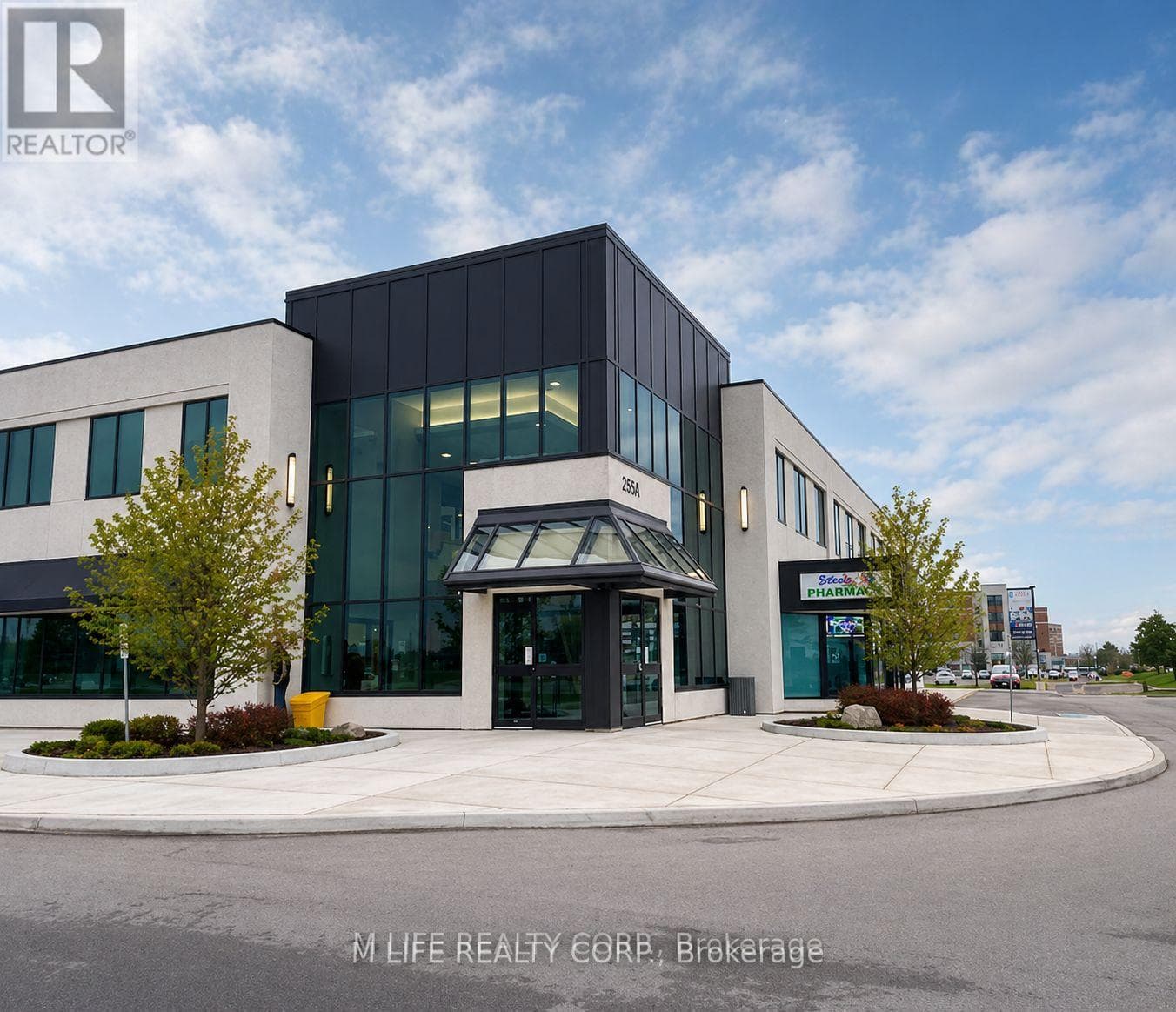 3550 Schmon Parkway 2, Thorold, ON L2V 4Y6