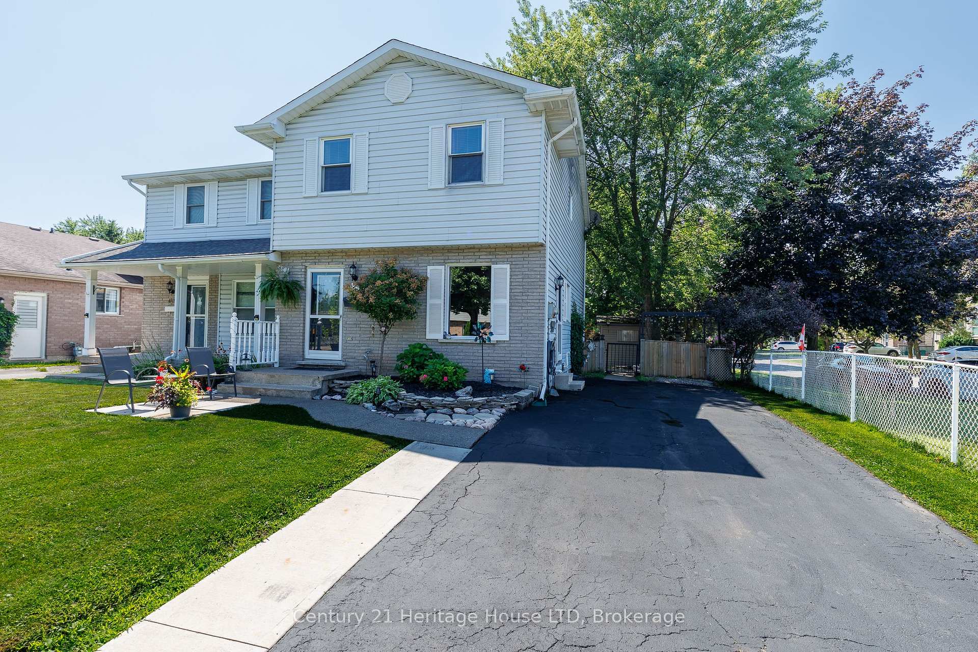 6477 Malibu Drive, Niagara Falls, ON L2H 2W4