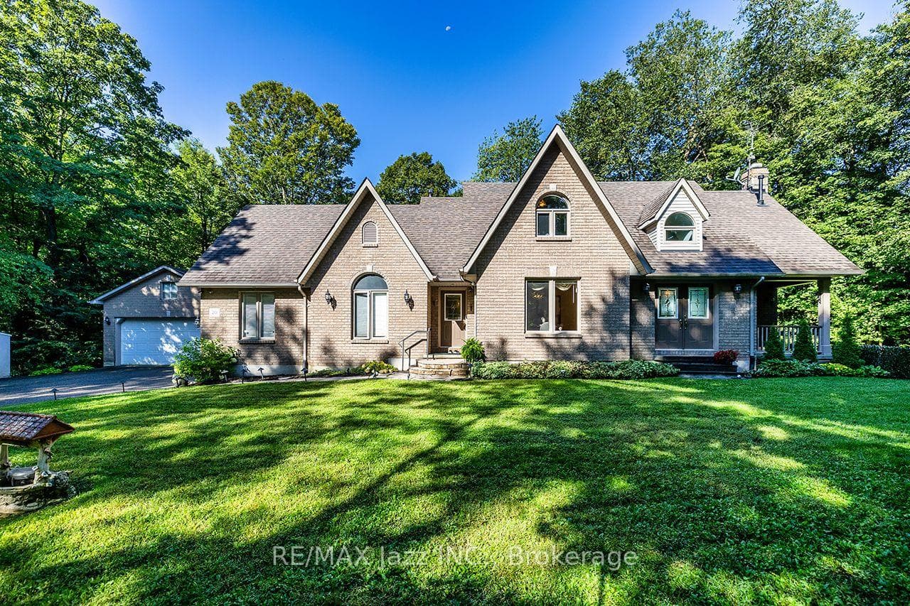 20 Timberlane Court, Clarington, ON L1E 2H1
