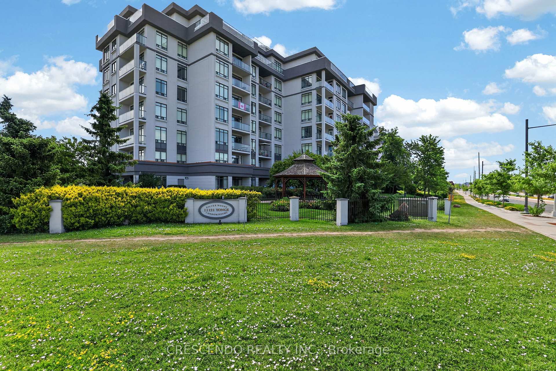 11121 Yonge Street 306, Richmond Hill, ON L4C 0S7