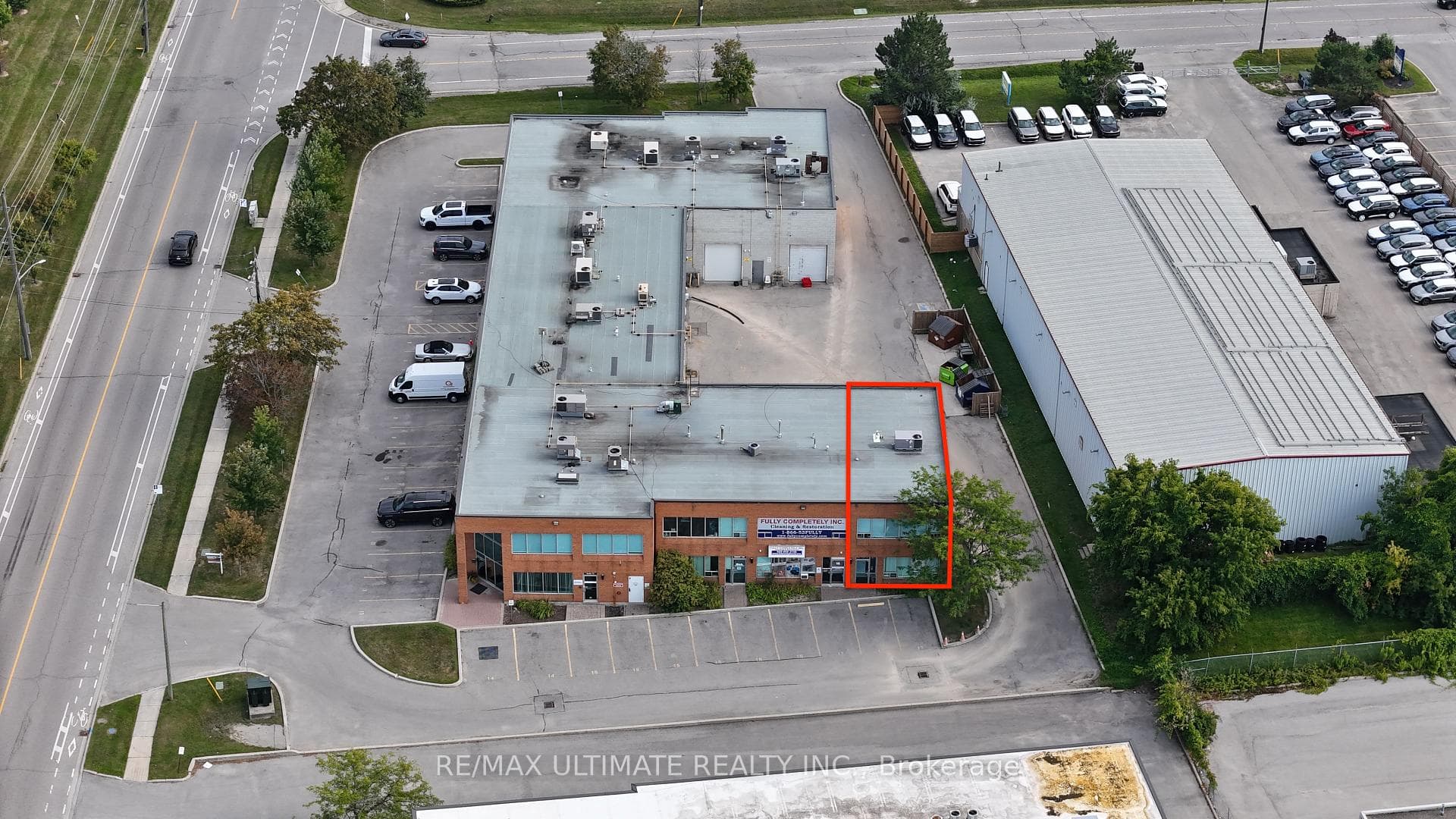 320 Harry Walker Parkway N 17, Newmarket, ON L3Y 7B8