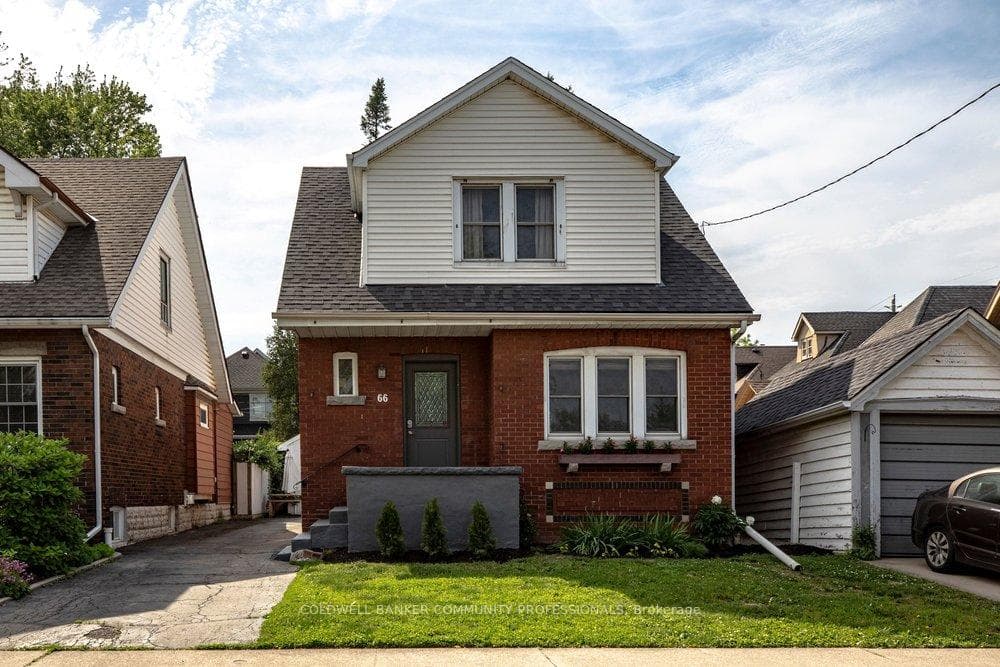 66 Edgemont Street S, Hamilton, ON L8K 2H5