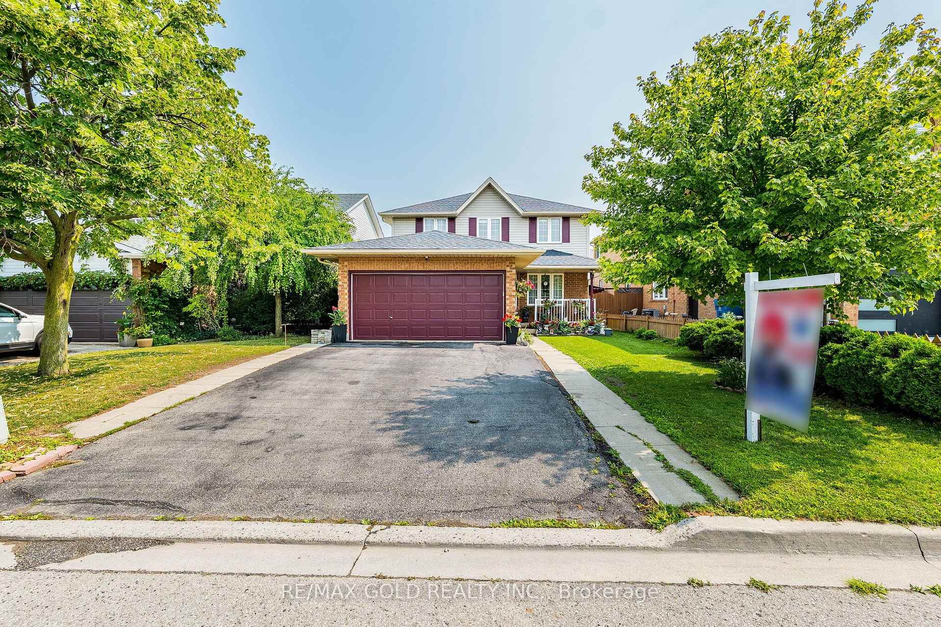 6 Moffatt Lane, Guelph, ON N1G 5E8