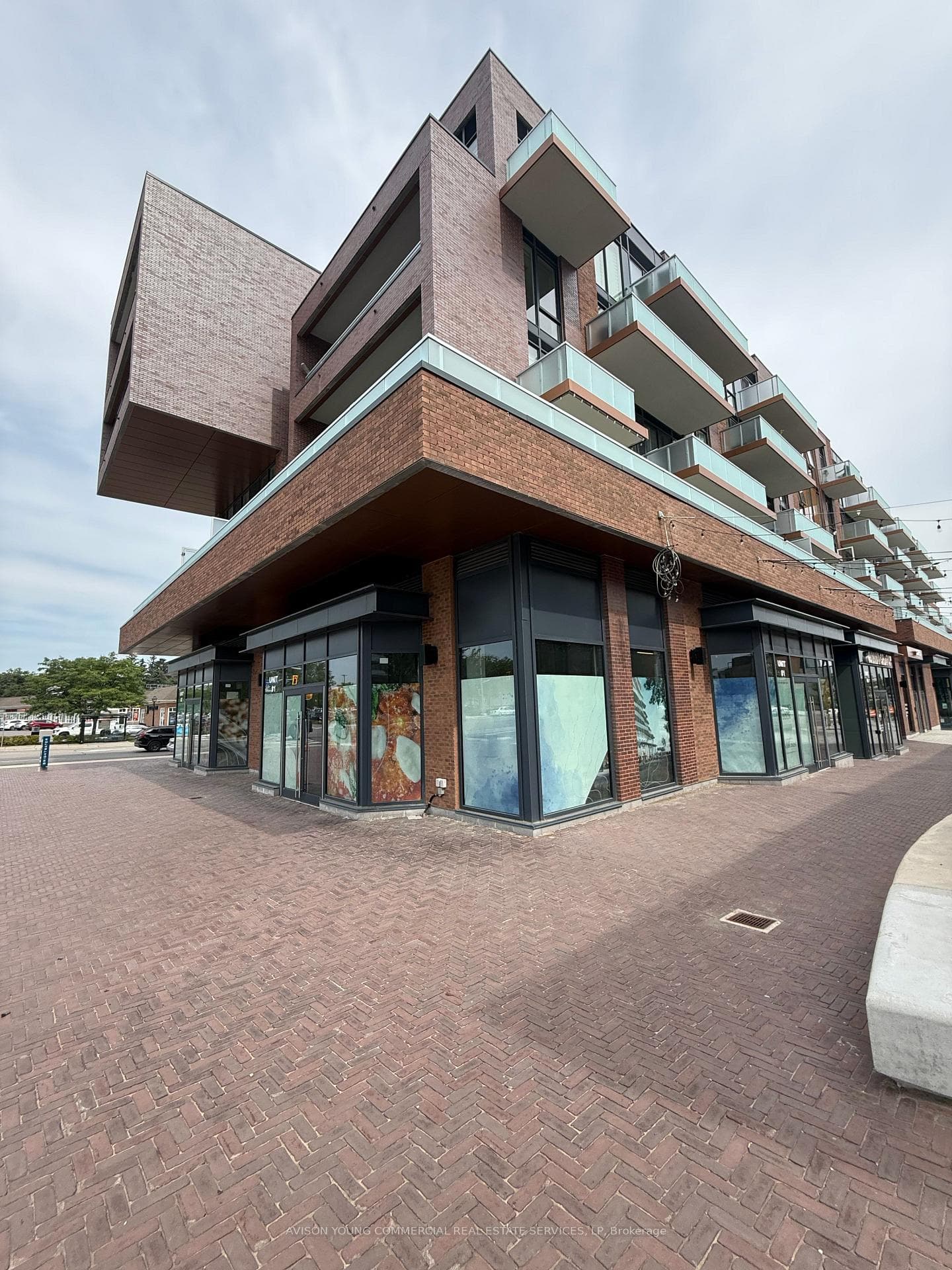 175 Lakeshore Road W C1, Mississauga, ON L5H 0A6