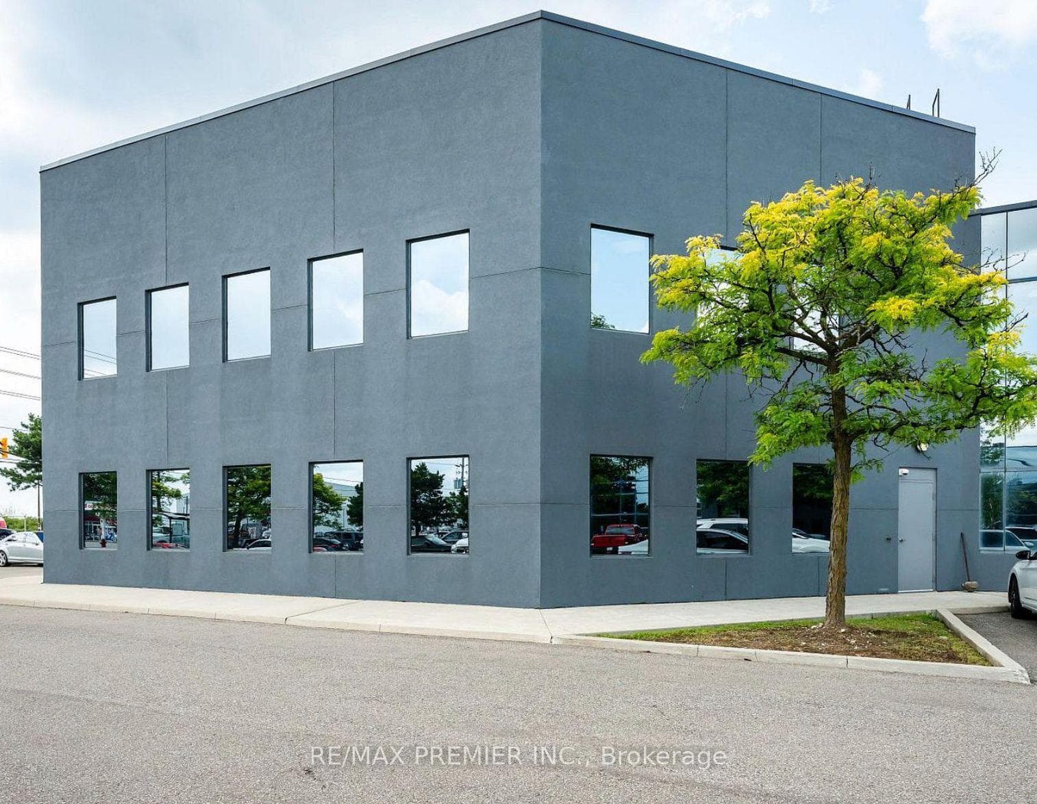 2355 Derry Road E 25, Mississauga, ON L5S 1V6