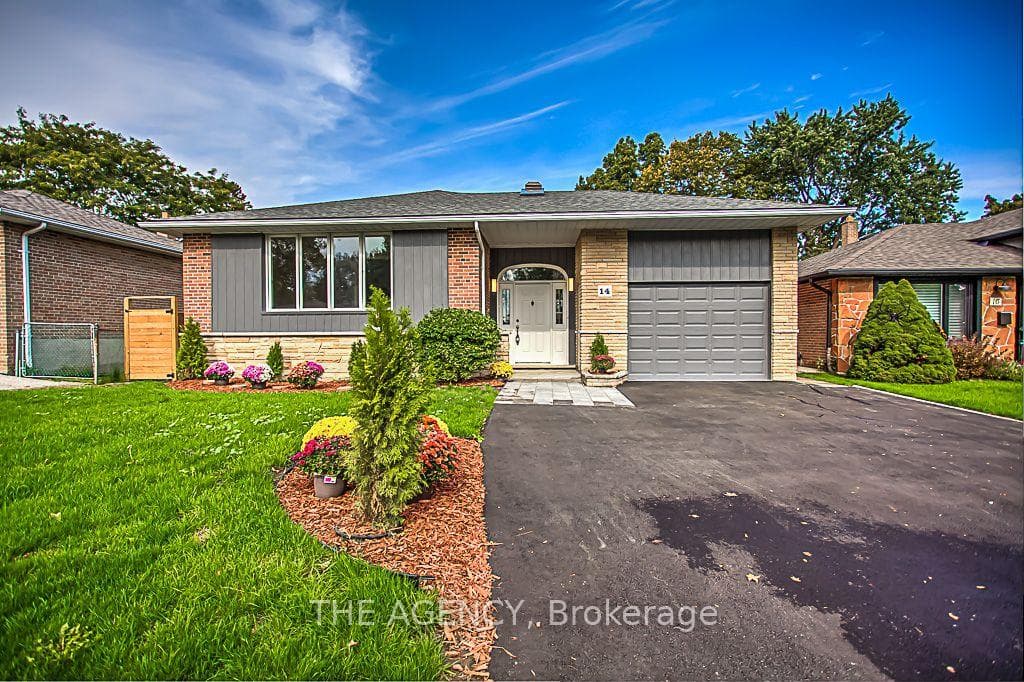 14 Wareside Road, Toronto, ON M9C 3B2