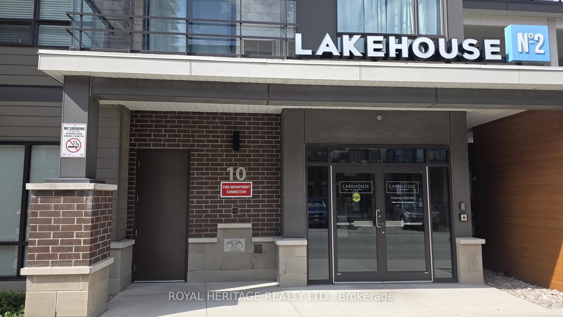 10 Esplanade Lane 513, Grimsby, ON L3M 0H1