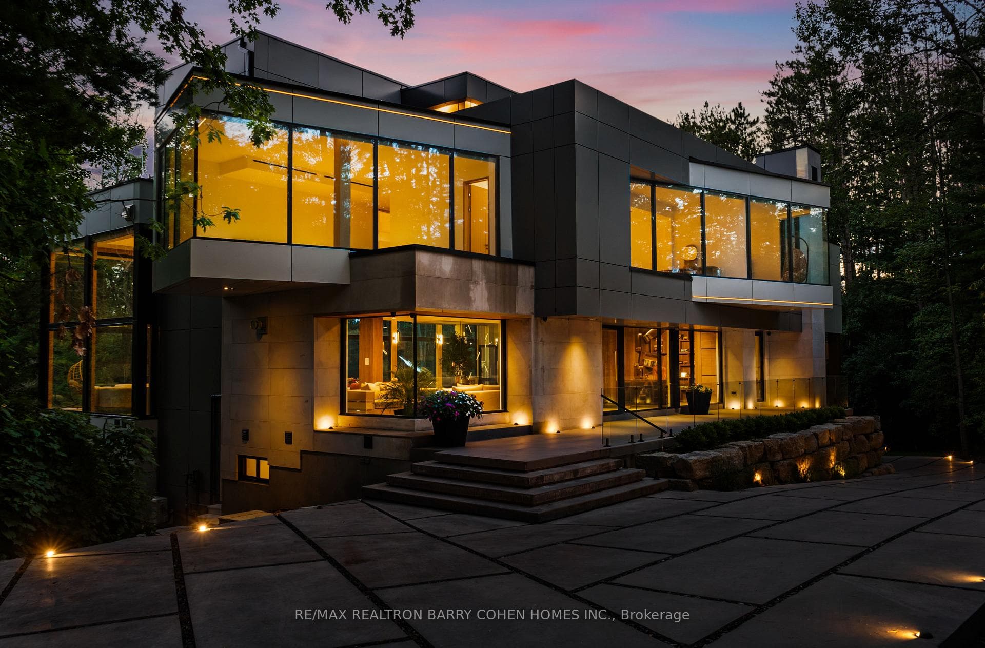 60 Forest Ridge Road, Richmond Hill, ON L4E 3L8