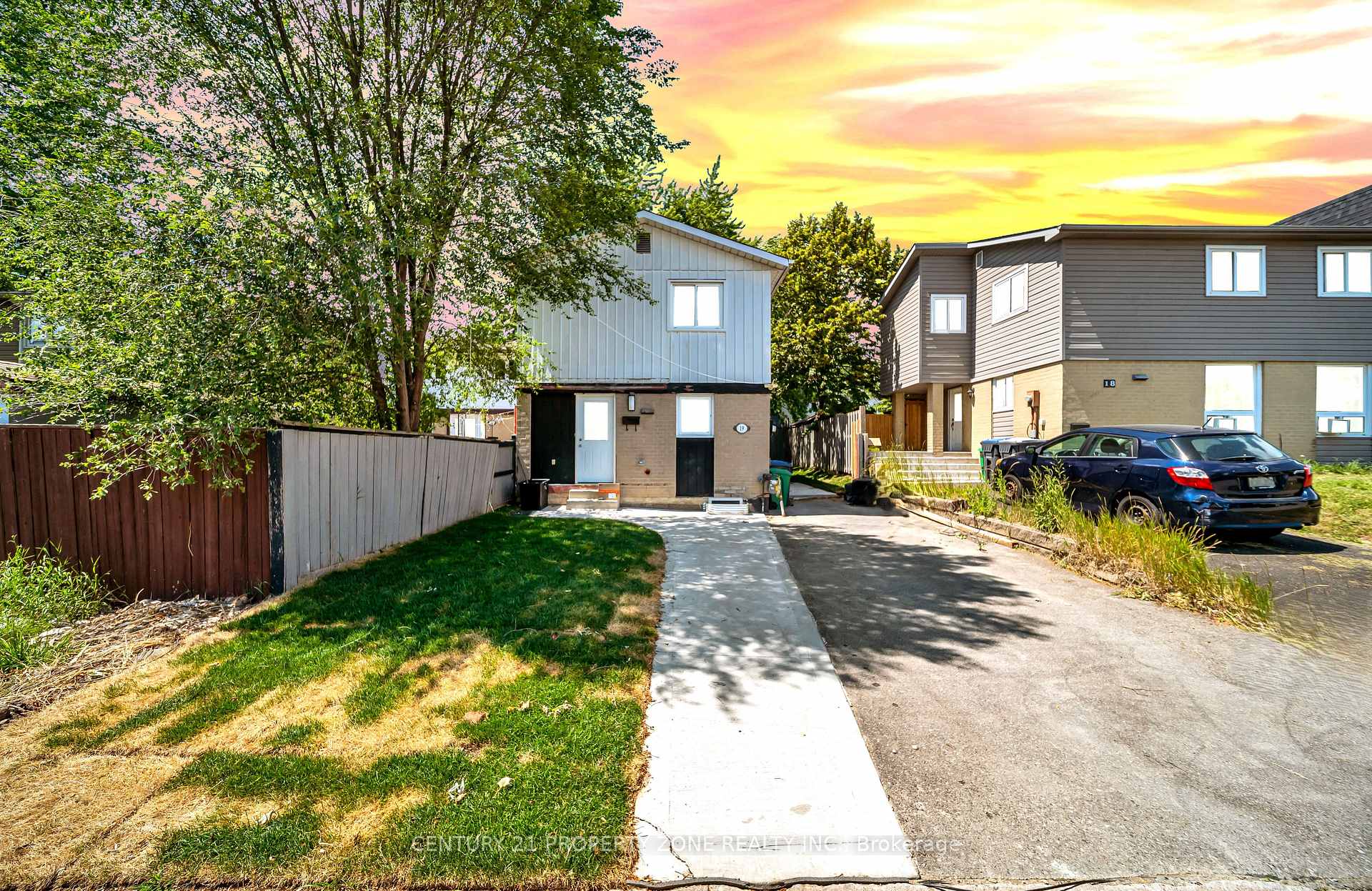 19 Horseshoe Court, Brampton, ON L6S 1S1
