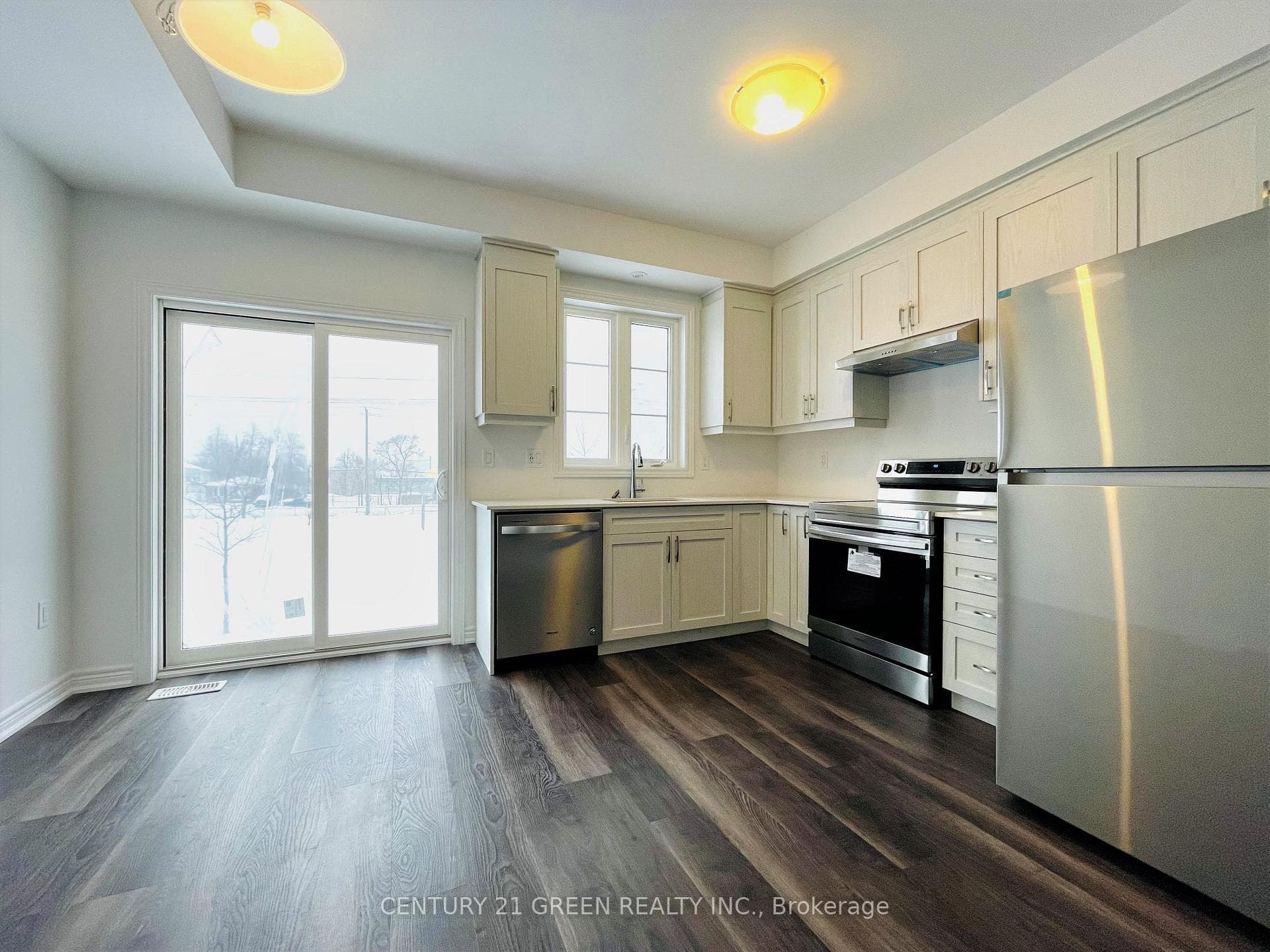 575 Woodward Avenue 11, Hamilton, ON L8H 0B3