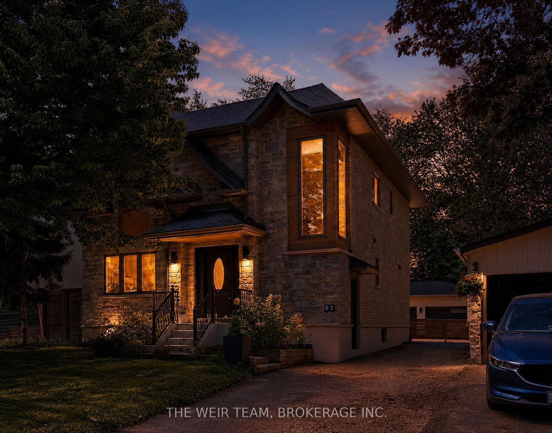 92 Gradwell Drive, Toronto, ON M1M 2N2
