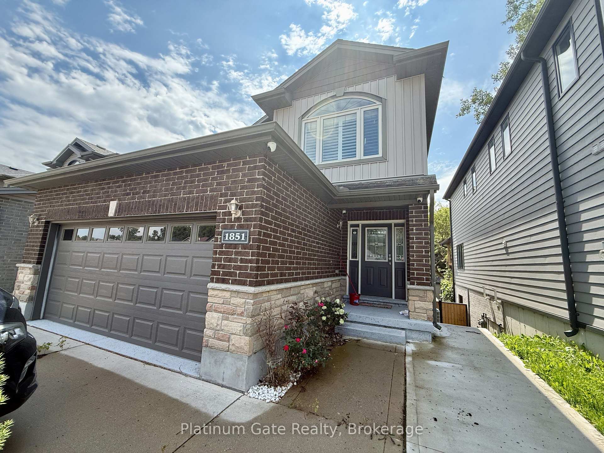 1851 Frederick Crescent UPPER, London East, ON N5W 0A5