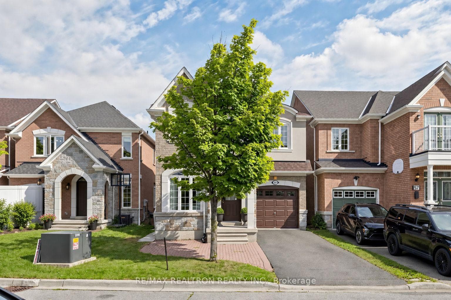 59 Dewpoint Road, Vaughan, ON L4J 9E1