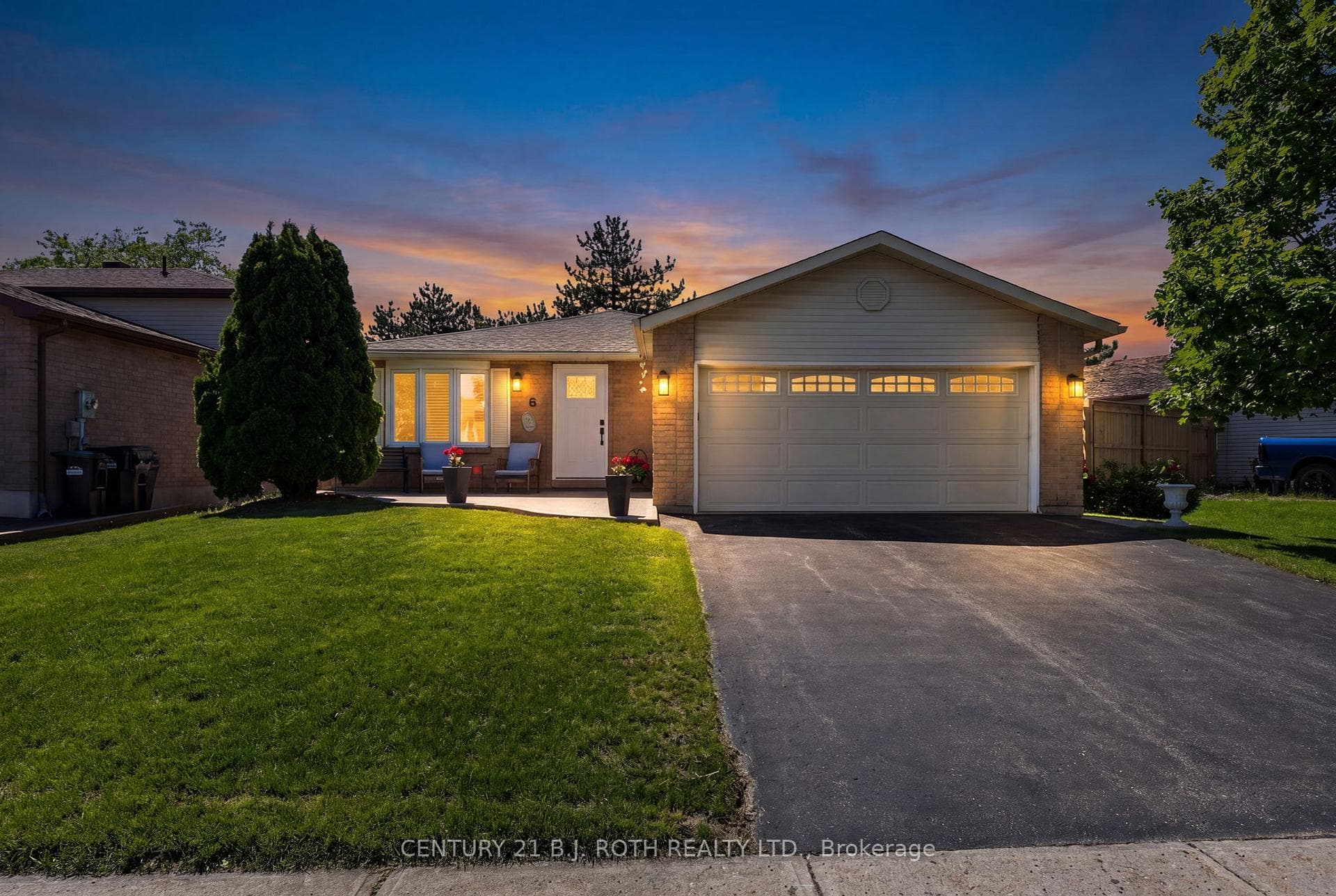6 Ford Street, Barrie, ON L4N 5X2