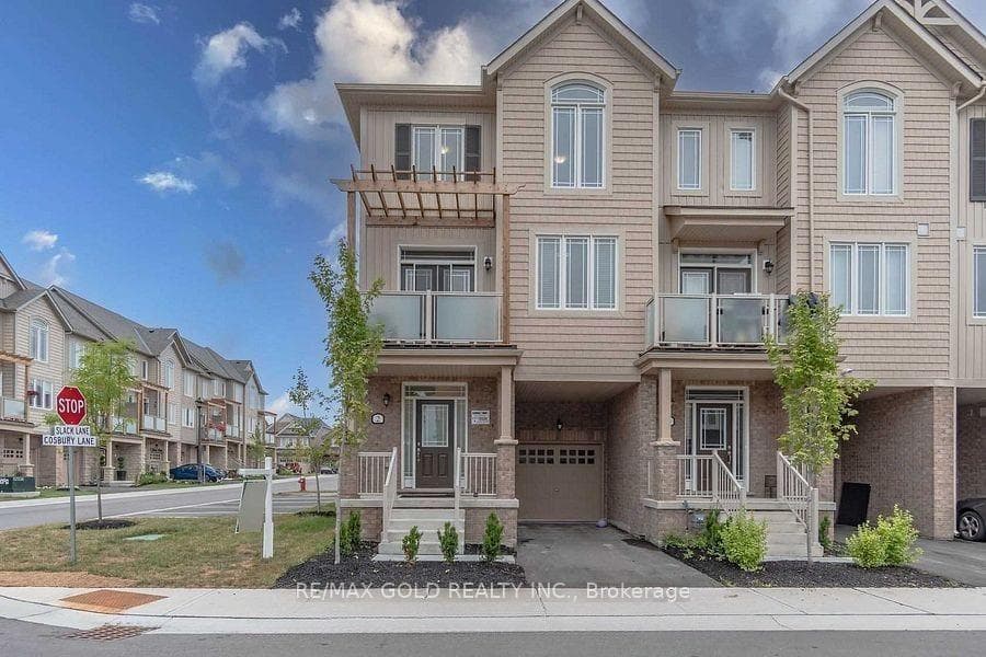 2 Cosbury Lane, Caledon, ON L7C 4H2