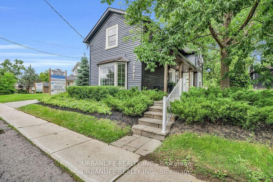 18967 Leslie Street 1A, East Gwillimbury, ON L0G 1V0