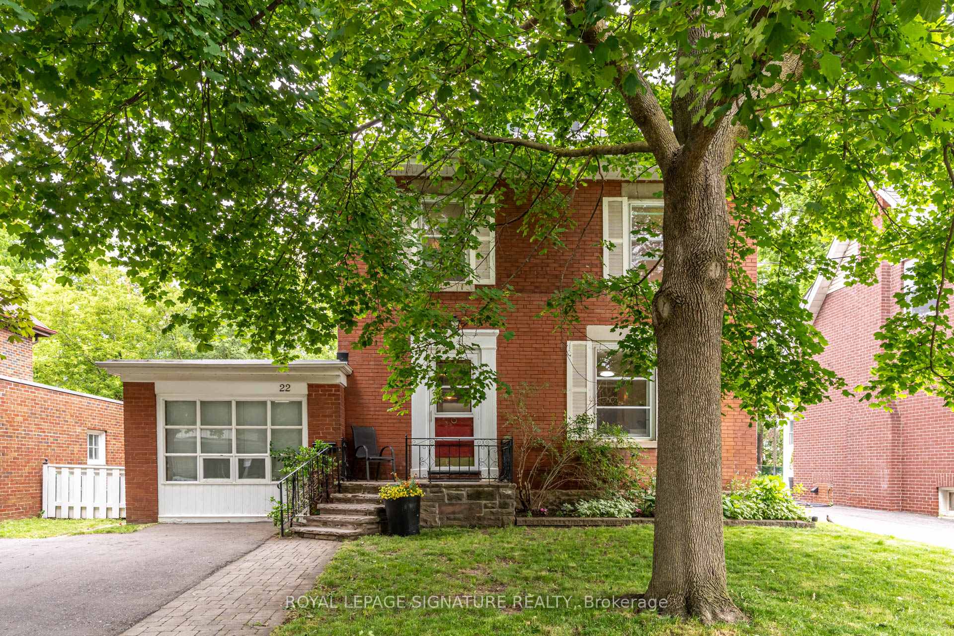 22 Peel Avenue, Brampton, ON L6W 1X2