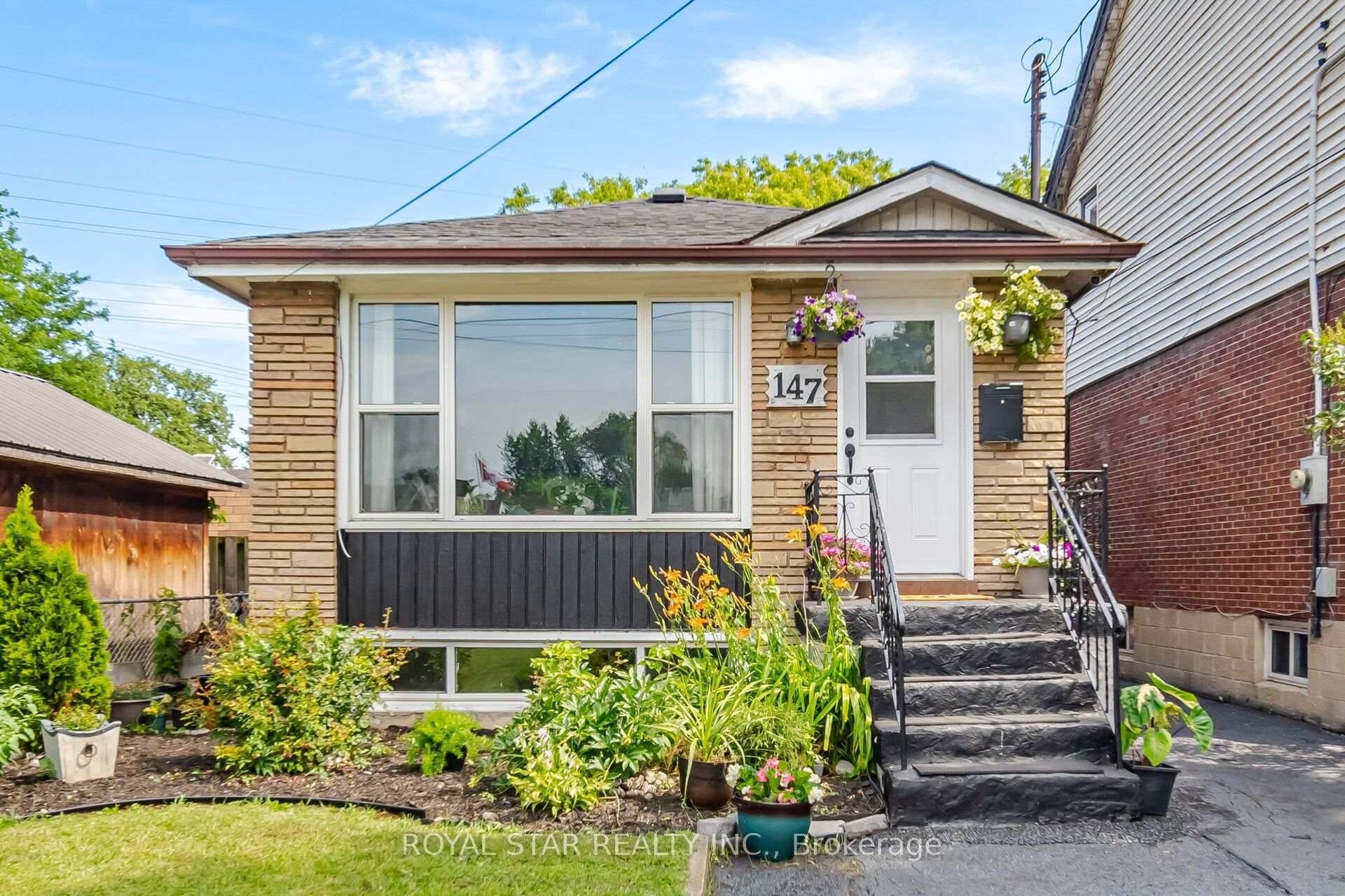 147 Grace Avenue, Hamilton, ON L8H 3W9