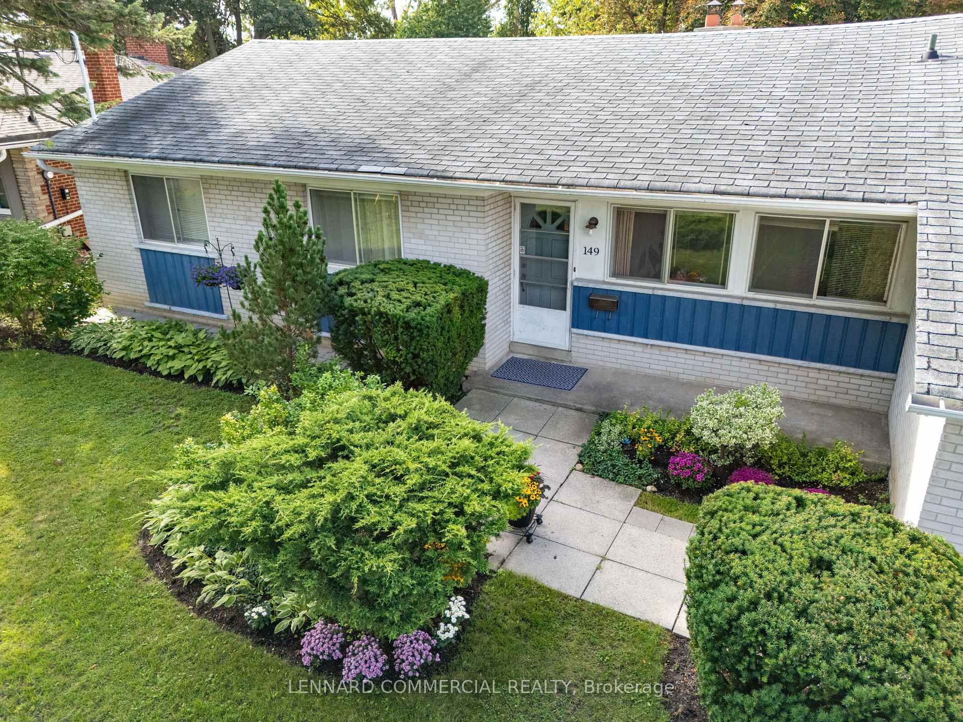 149 Verobeach Boulevard, Toronto, ON M9M 1R2