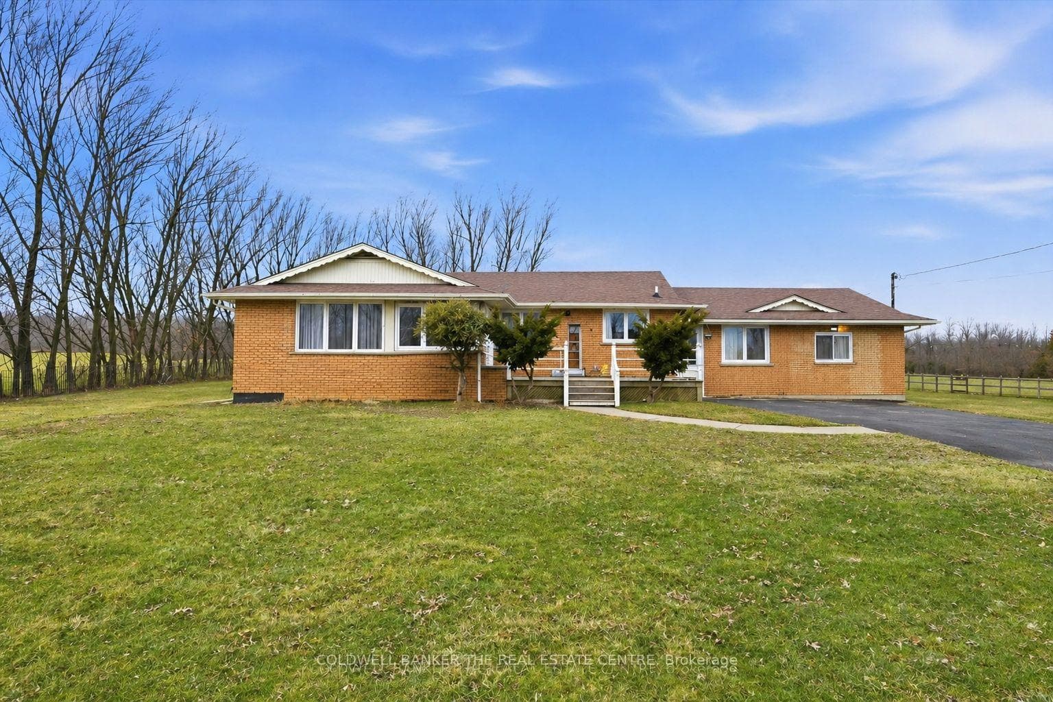 356 Mountain Road, Grimsby, ON L3M 4E7