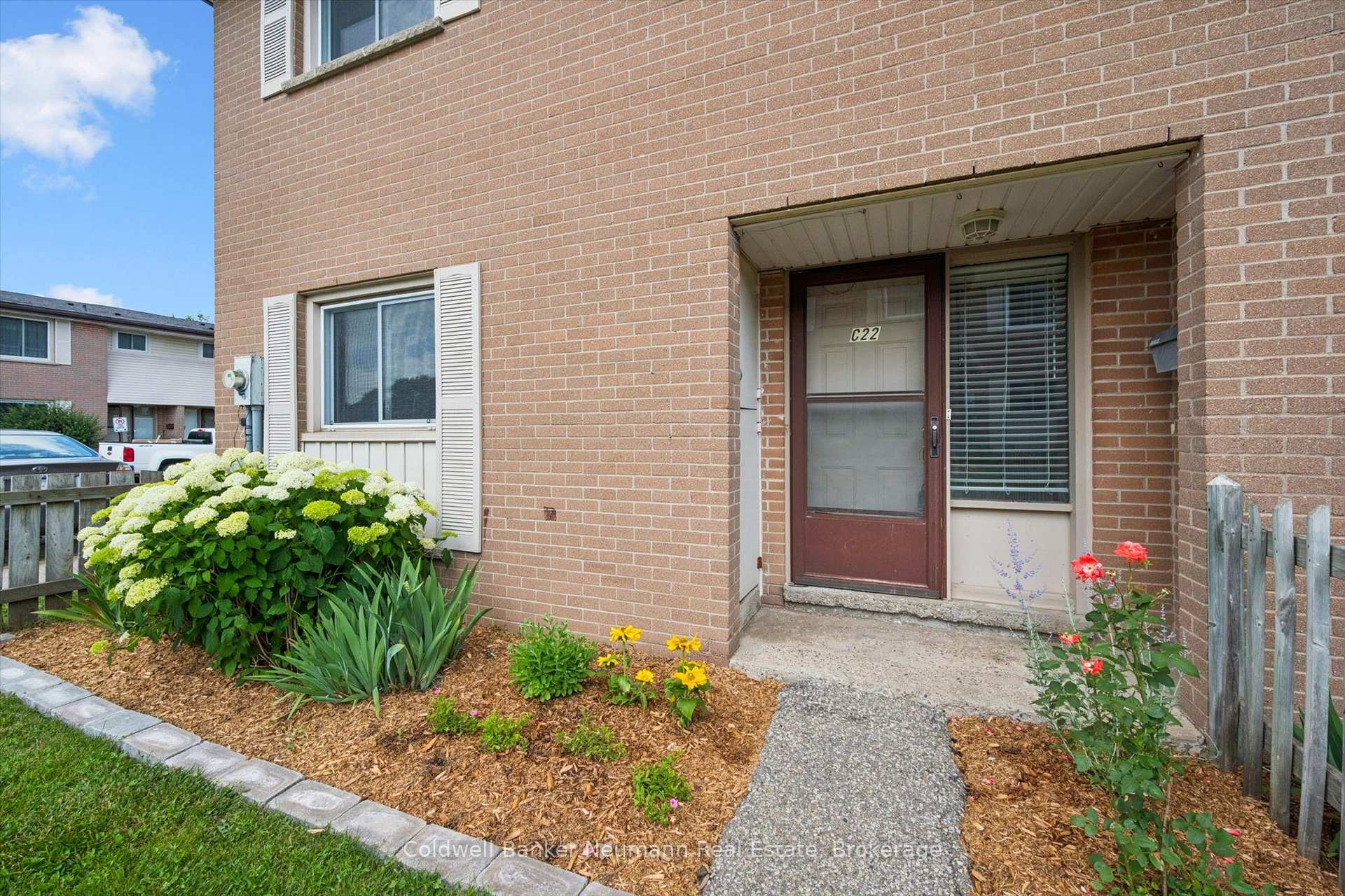 427 Victoria Road N C-22, Guelph, ON N1E 5J0
