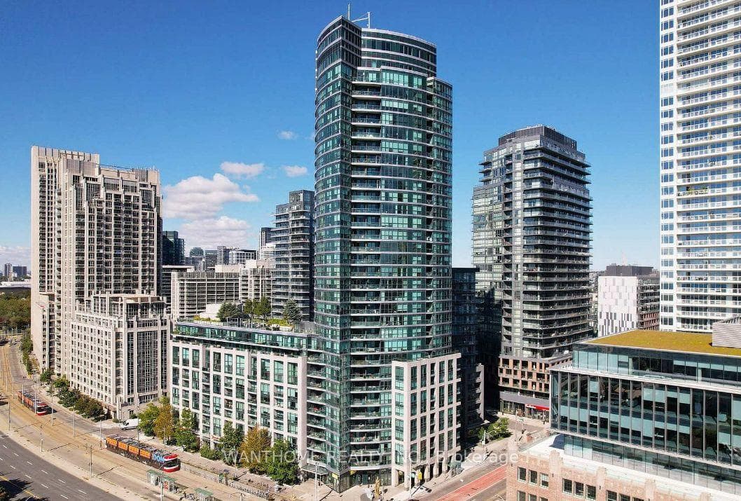 600 fleet Street, Toronto, ON M5V 1B7