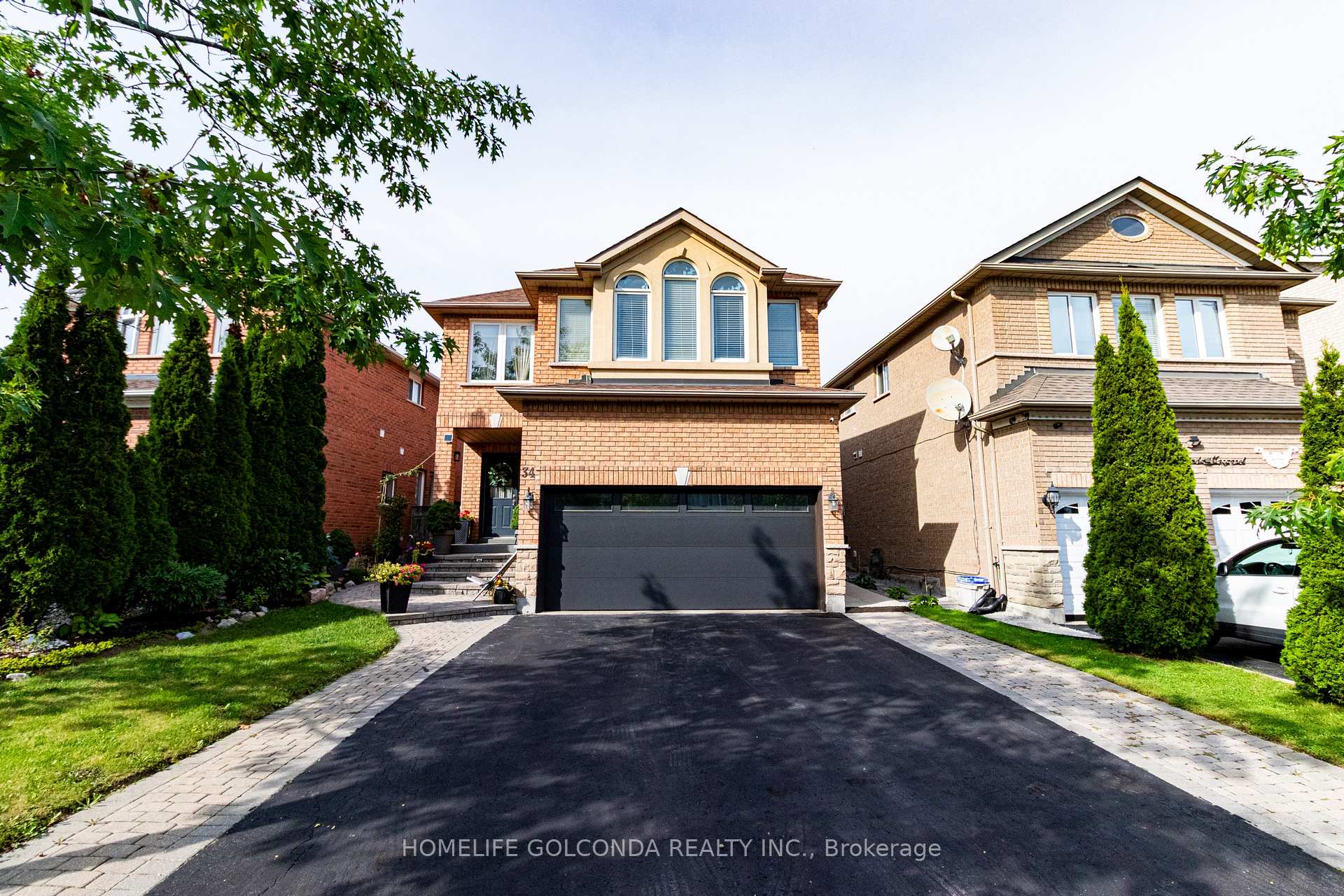 34 Linda Margaret Crescent, Richmond Hill, ON L4S 2B6