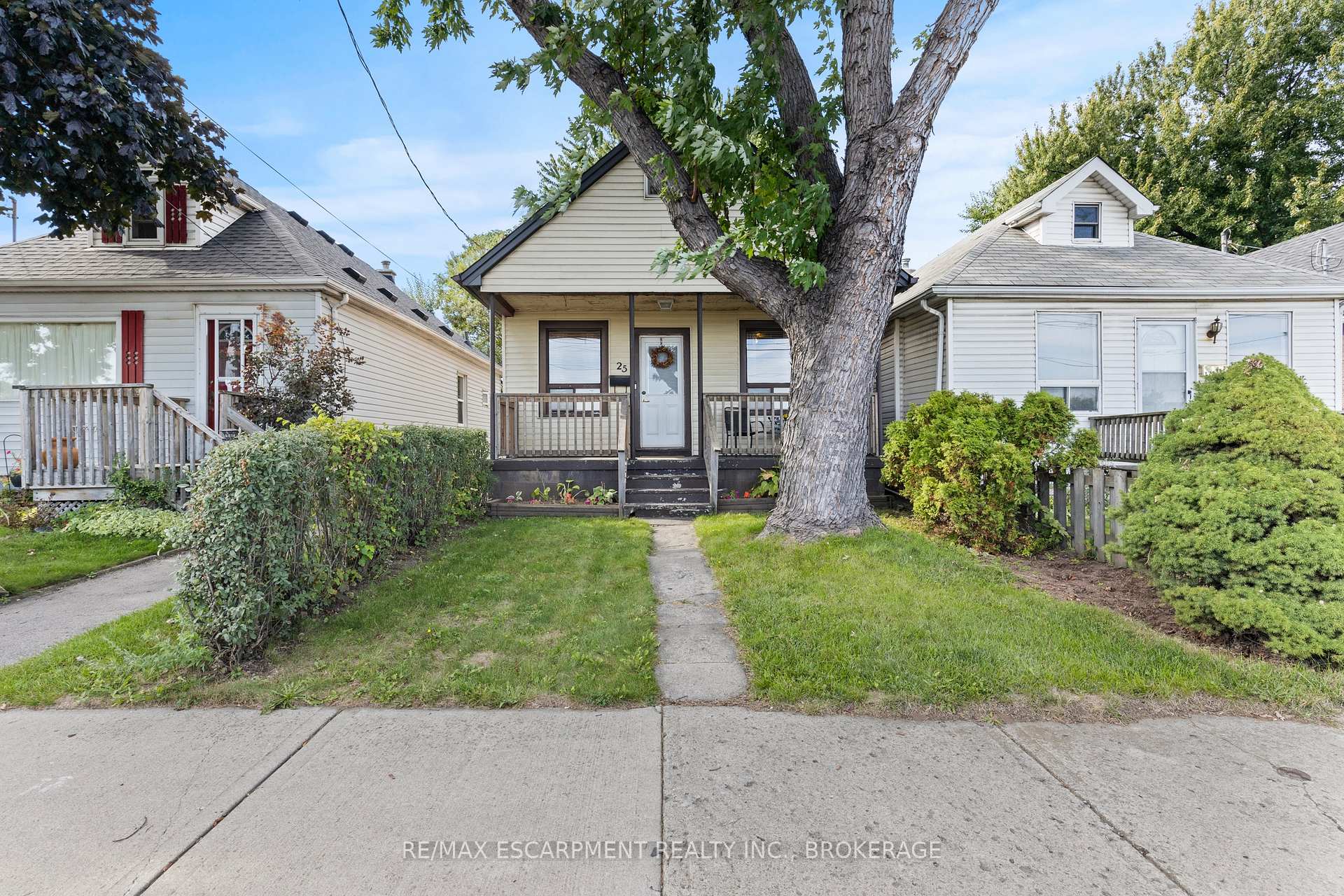 25 Mckinstry Street, Hamilton, ON L8L 6C2
